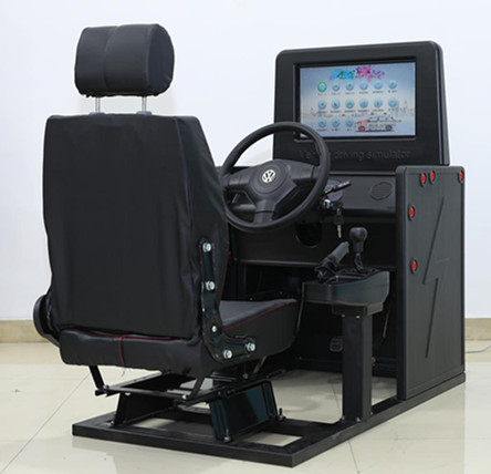 汽車駕駛模擬器